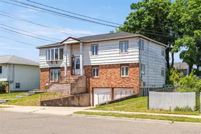 23 3rd Avenue, Farmingdale, NY 11735 - Photo 2