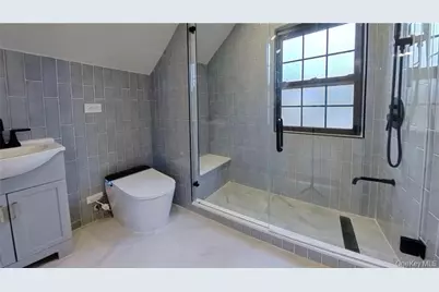 [Address not provided], Jamaica, NY 11432 - Photo 14