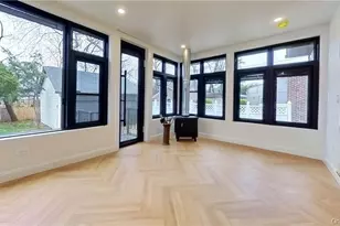 85-15 Wareham Pl, Jamaica, NY 11432 - Photo 20