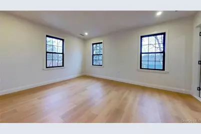 [Address not provided], Jamaica, NY 11432 - Photo 16