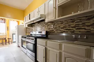 35-46 92nd St, Jackson Heights, NY 11372 - Photo 2