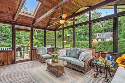 22 Locksley Lane, Bedford Hills, NY 10507 - Photo 8
