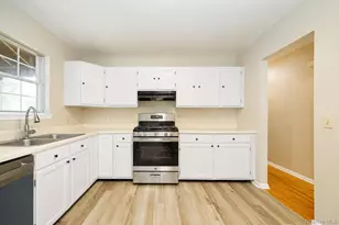14 Hawkins St, Poughkeepsie, NY 12601 - Photo 8