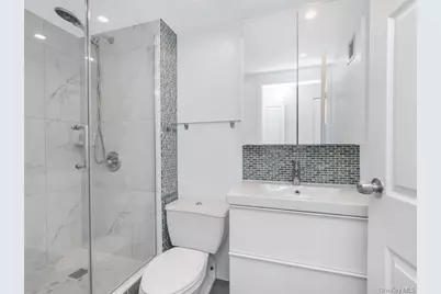 777 N Macquesten Parkway #203, Mount Vernon, NY 10552 - Photo 14