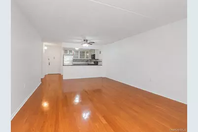 777 N Macquesten Parkway #203, Mount Vernon, NY 10552 - Photo 8