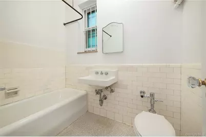 34-22 81 Street #42, Jackson Heights, NY 11372 - Photo 8