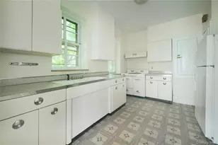 34-22 81st St, Jackson Heights, NY 11372 - Photo 6