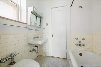 34-22 81 Street #42, Jackson Heights, NY 11372 - Photo 12