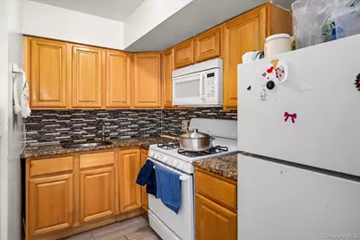 2058 Washington Avenue, Bronx, NY 10457 - Photo 20