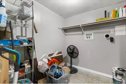 719 Catskill Avenue, Lindenhurst, NY 11757 - Photo 20