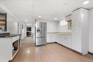 719 Catskill Ave, Lindenhurst, NY 11757 - Photo 18