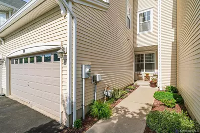 10 Cornwall Lane, Middletown, NY 10940 - Photo 2