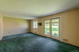 8 Knightsbridge, Poughkeepsie, NY 12603 - Photo 12