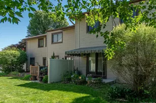 8 Knightsbridge, Poughkeepsie, NY 12603 - Photo 32