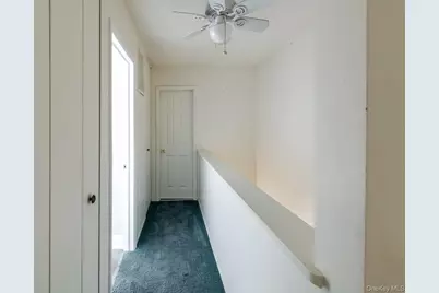 8 Knightsbridge #C, Poughkeepsie, NY 12603 - Photo 18