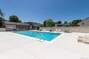 8 Knightsbridge, Poughkeepsie, NY 12603 - Photo 38