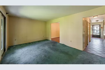 8 Knightsbridge #C, Poughkeepsie, NY 12603 - Photo 14