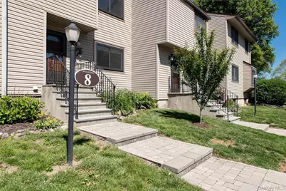 8 Knightsbridge #C, Poughkeepsie, NY 12603 - Photo 2