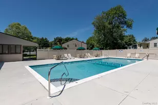 8 Knightsbridge, Poughkeepsie, NY 12603 - Photo 36