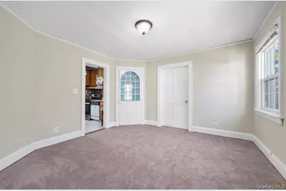 254 Lee Avenue, Yonkers, NY 10705 - Photo 10