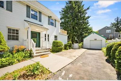 254 Lee Avenue, Yonkers, NY 10705 - Photo 2
