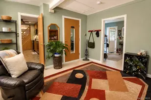 15 Hilltop Rd, Levittown, NY 11756 - Photo 16