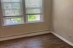 283 Houston Ave, Mineola, NY 11501 - Photo 14