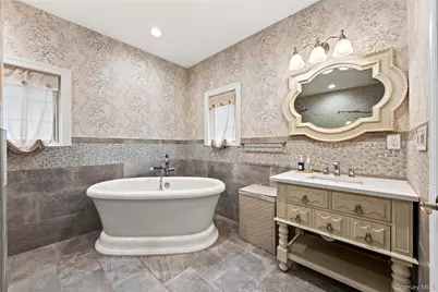 15755 23rd Avenue, Whitestone, NY 11357 - Photo 30