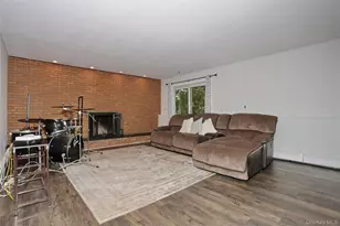 150 Schweizer Ln, Bardonia, NY 10954 - Photo 24
