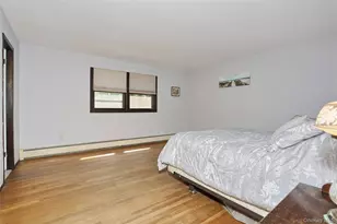 150 Schweizer Ln, Bardonia, NY 10954 - Photo 18