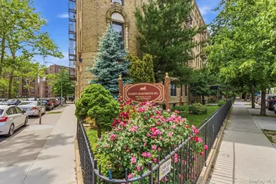 8374 Talbot Street #4D, Kew Gardens, NY 11415 - Photo 1