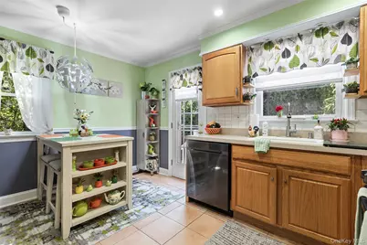 11 Brook Road, Port Chester, NY 10573 - Photo 6