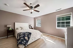 908 Sara Cir, Port Jefferson Station, NY 11776 - Photo 8