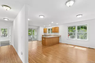 415 1st Street, Greenport, NY 11944 - Photo 10