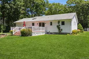 42 Summit Dr, Smithtown, NY 11787 - Photo 44