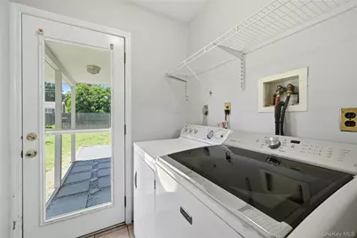 10 Twin Pine Lane, Center Moriches, NY 11934 - Photo 16