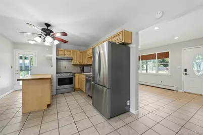 10 Twin Pine Lane, Center Moriches, NY 11934 - Photo 14
