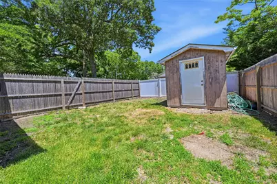 10 Twin Pine Lane, Center Moriches, NY 11934 - Photo 24
