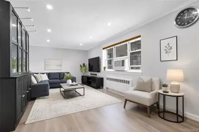 2909 137th Street #2K, Flushing, NY 11354 - Photo 1