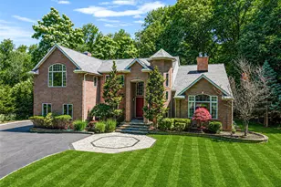 589 Landing Ave, Smithtown, NY 11787 - Photo 2