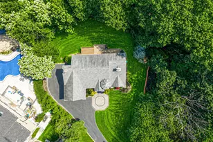 589 Landing Ave, Smithtown, NY 11787 - Photo 40