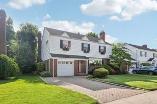 173 Meadbrook Rd, Garden City, NY 11530 - Photo 2