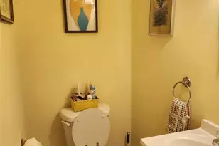10 Somerset Dr, Suffern, NY 10901 - Photo 18