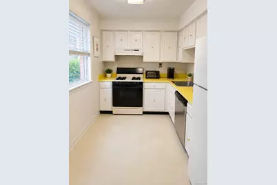 10 Somerset Drive #26K, Suffern, NY 10901 - Photo 12