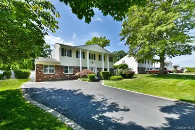 22 Chatham Road, Commack, NY 11725 - Photo 2