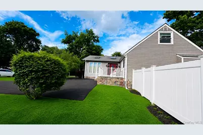 52 Brilner Drive, Smithtown, NY 11787 - Photo 28