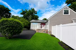 52 Brilner Dr, Smithtown, NY 11787 - Photo 28