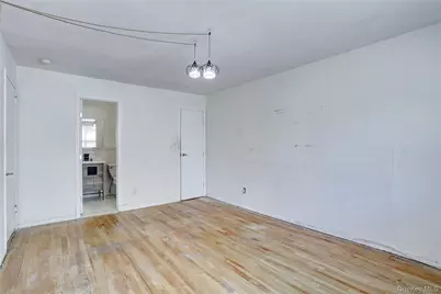 202 Kearsing Parkway, Monsey, NY 10952 - Photo 10