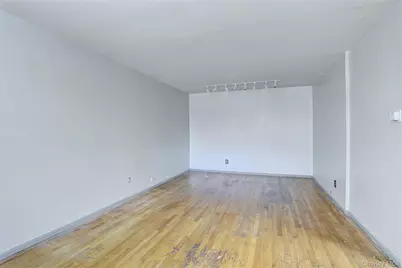 202 Kearsing Parkway, Monsey, NY 10952 - Photo 6