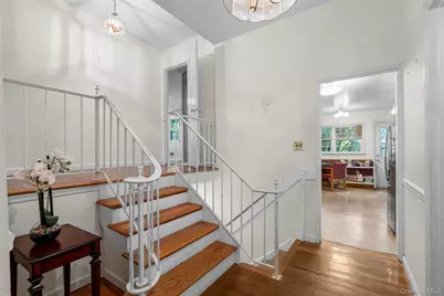 76 Soundview Avenue, White Plains, NY 10606 - Photo 20